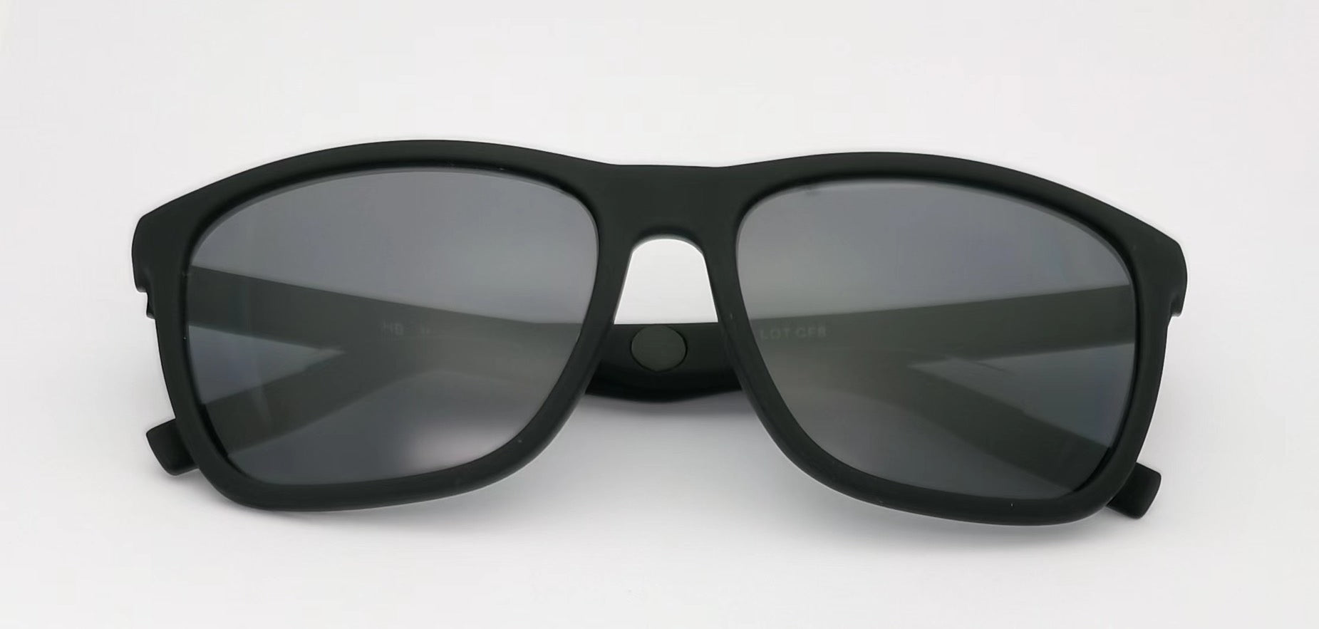 goout buddy 老眼鏡 偏光レンズ オリーブ +2.0 イケオジ♡Goout Buddy 偏光レンズ ×老眼鏡サングラス 化粧